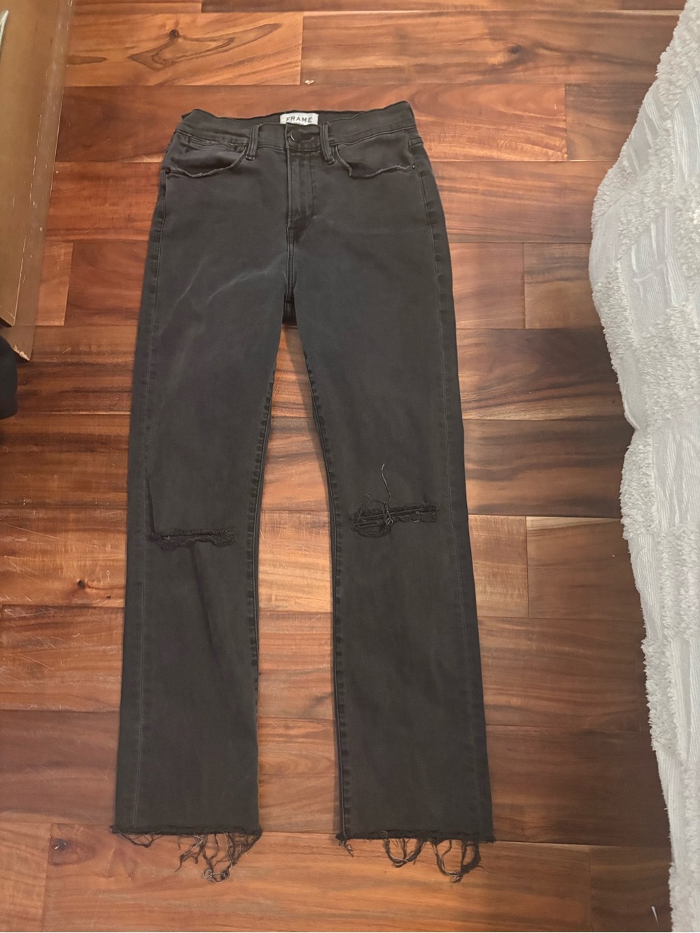 FRAME Le High Straight Black Distressed Raw Hem Jeans Size 28 (1370)